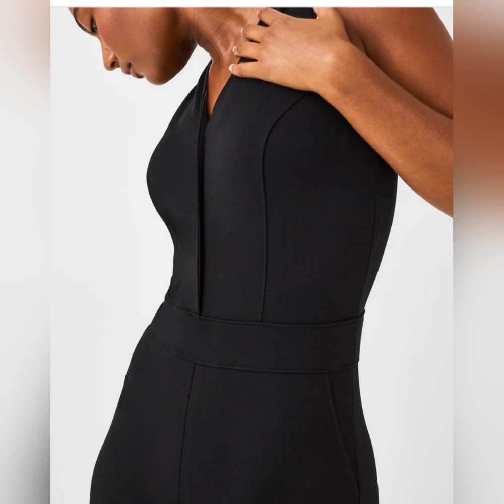 SPANX Perfect Sleeveless Jumpsuit in clasic black size large new - Picture 3 of 6